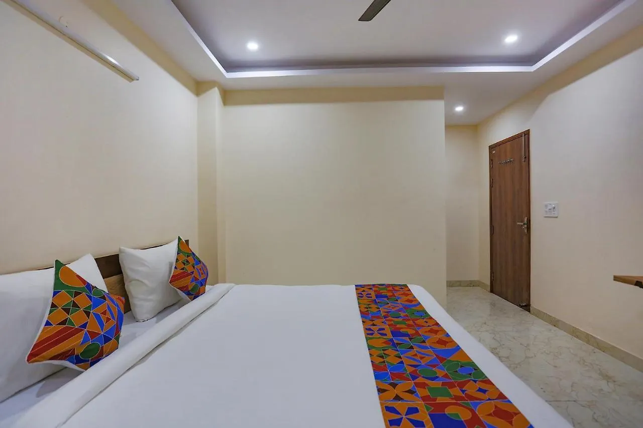 Otel Fabhotel Starlight Sanctuary Gurgaon